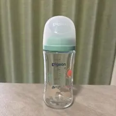 Pigeon ガラス製哺乳瓶 240ml 動物柄