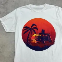 フォルクスワーゲンで夕暮れ浜辺ドライブデート　半袖Tシャツ　古着　ホワイト　L