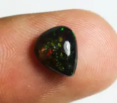 #B46 ブラックオパール 8×7mm 1ct
