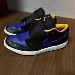nike air jordan スニーカー　　25㎝　くつ紐なし