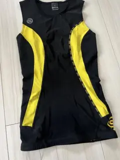 SKINS スキンズ コンプレッション スリーブレストップ Sサイズ