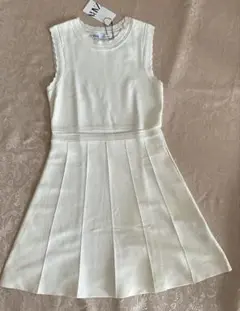 【新品タグ付】ZARA ノースリーブワンピース L・フレア