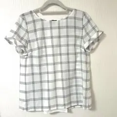 INDIVI チェック柄 半袖ブラウス　背面スリットたデザイン　サイズ38
