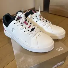 【ON公式】THE ROGER Advantage Ivory | Pink