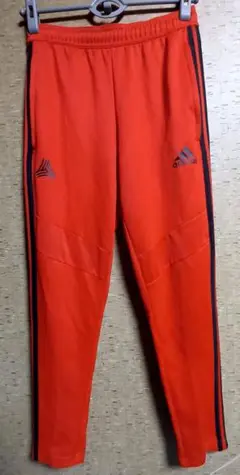 Item thumbnail for item 3f5516db-779a-44ca-be1d-75b332c3dff3