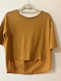 GU 半袖 Tシャツ マスタード 夏 Sサイズ
