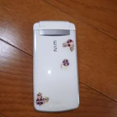 au　CASIO　EXILIM　HIM WIN ホワイト 折りたたみ式携帯電話