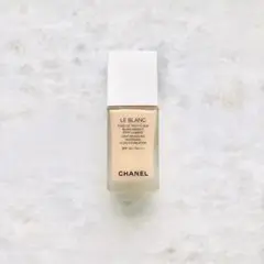 シャネル ル ブラン フリュイド ルミエール ベージュ 30ml