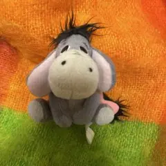 ディズニーリゾート　イーヨー　ぬいぐるみバッジ　マスコット　プーさん