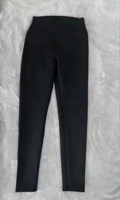 黒 フリース裏地 ヨガパンツ サイズ90