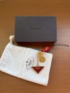PRADA プラダ ストラップ チャーム