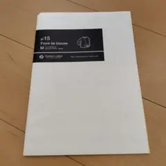 パターンレーベル　フロントタイブラウス　М
