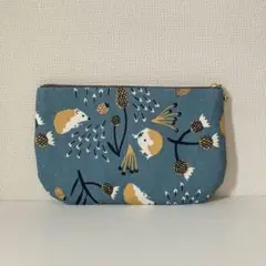 ハリネズミ柄のマルチポーチ