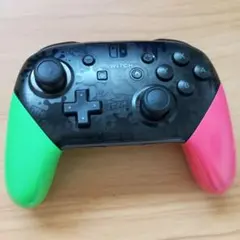 ニンテンドーswitch　プロコントローラー　スプラトゥーンデザイン