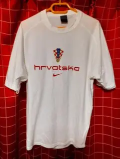 ナイキ サッカー クロアチア代表Tシャツ メンズM相当 希少古着！ラグランシャツ