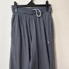 チャンピオン　Champion　グレー　ストレートワイドパンツ　薄手　M