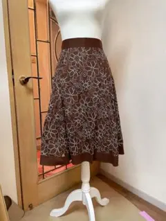 アプワイザーリッシェブラウン レース 花柄 スカート ひざ丈