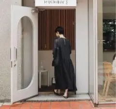 BLACK CRANE ベージュ ロングワンピース