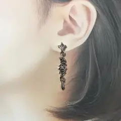 シルバー925 ピアス　ユニセックス　片耳　ゆらゆら　インパクト　タトゥー　紋様
