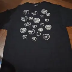ハート型メッセージプリント Tシャツ 黒
