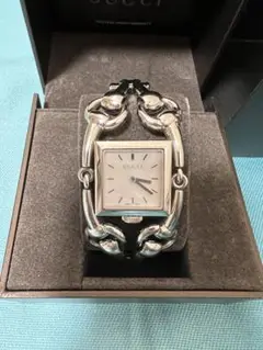GUCCI アンティーク バングルの様な時計