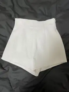メルトザレディ ショートパンツ 白