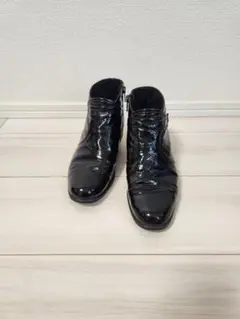 お値下げ　銀座ヨシノヤ エナメルショートブーツ