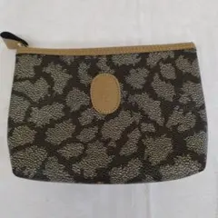 【未使用品】Yves Saint Laurent イヴサンローラン ポーチ