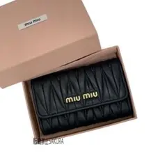 miumiu マテラッセ キーケース ブラック NERO