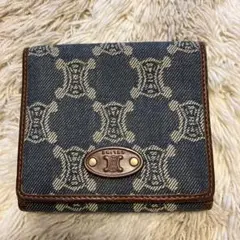 セリーヌ二つ折り財布