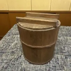 漬物樽　味噌樽　木製　蓋つき　大型 昭和レトロ 大型木樽 木製樽 漬け物樽 味噌樽 直径40cm - メルカリ