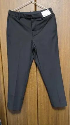 ユニクロスマートアンクルパンツSブラック
