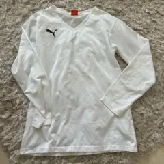 PUMA ホワイト Vネックシャツ 150