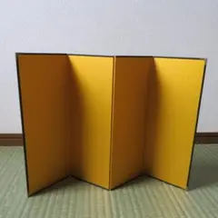 金屏風　　　全体で52cm×35cm　 ４曲