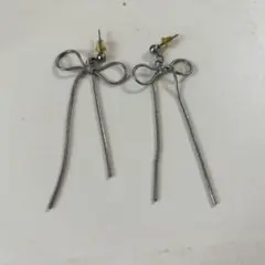 リボンピアス　ray beams