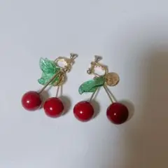 JENNI チェリーイヤリング