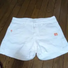 PEARLYGATES ホワイトショートパンツ 89刺繍