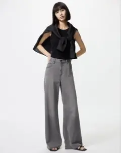 UNIQLO ドレープワイドフレアジーンズ
