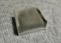 ヒートシンク 68x77x44mm