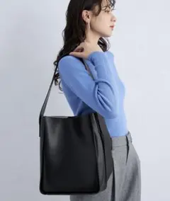 ワイドベルト ワンショルダーバッグ ブラック【新品未使用品】