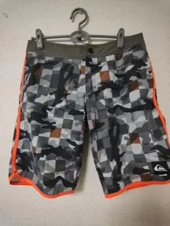 QUIKSILVER　サーフパンツ　32inc