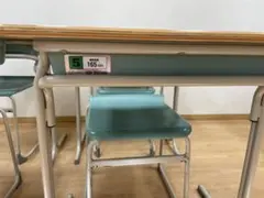 学習塾机と椅子