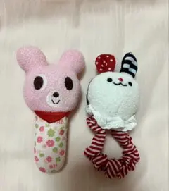 ホットビスケッツ　ミキハウス　コンビ　ラトル