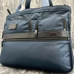 TUMI トゥミ SHIPS 別注 縦型トートバッグ ネイビー 26196NVS 美品✨TUMI SHIPS別注 エクスパンダブル トートバッグ 肩がけ A4