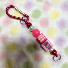 キャラクター付きストラップ 赤色カラビナ