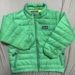 patagonia ダウンコート 緑色　3T