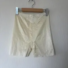 新品未使用【難あり】■レディースガードル■補正下着■婦人■日本製■クリーム■82