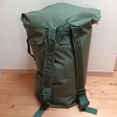 米軍放出品　USオリーブグリーンダッフルバッグ