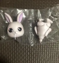 カプセルドール　うさぎ