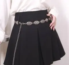 新品✨️チェーンベルト コンチョチェーンベルト 同じ大きさ